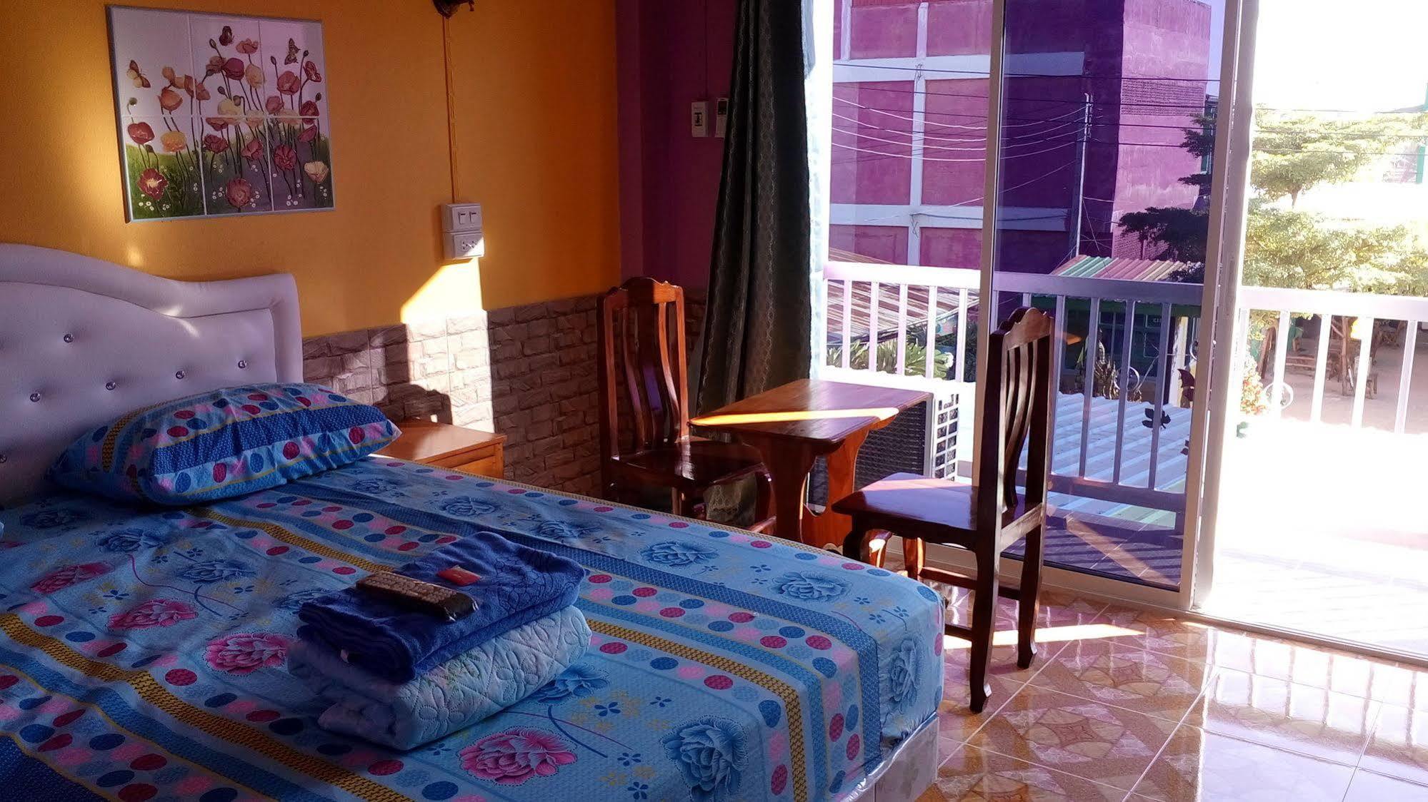 Ruengsrisiri Guesthouse Сукхотхай Екстер'єр фото